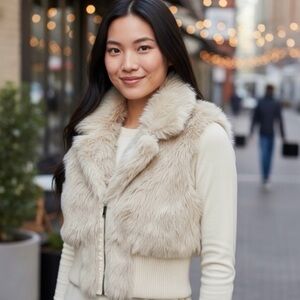 Ashley By 26 International Animal Print Cream & White Faux Fur Vest Size XL